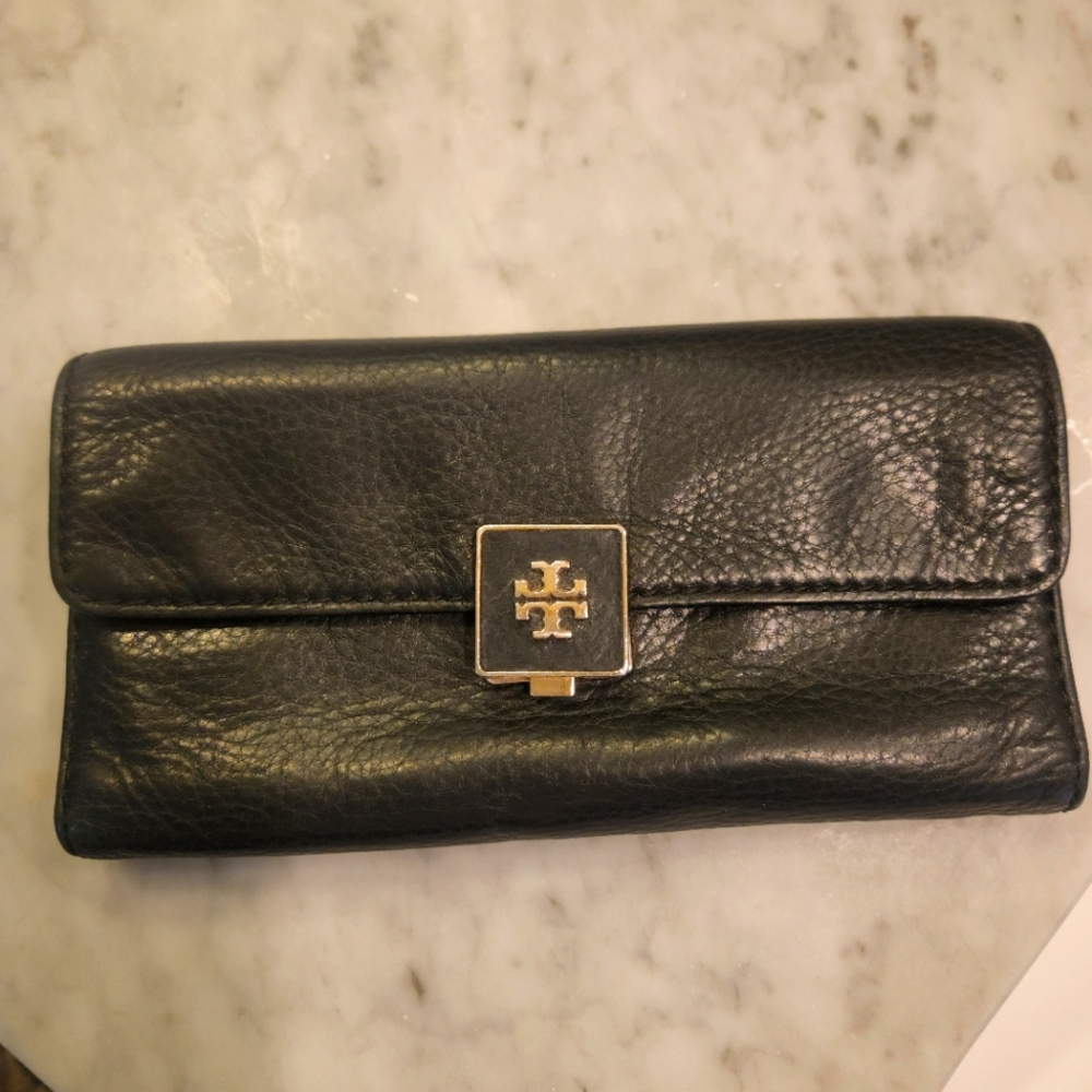 Tory Burch snap wallet